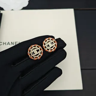Chanel CC Stud ذهبي بني دائري مضفر جلد زينة أقراط