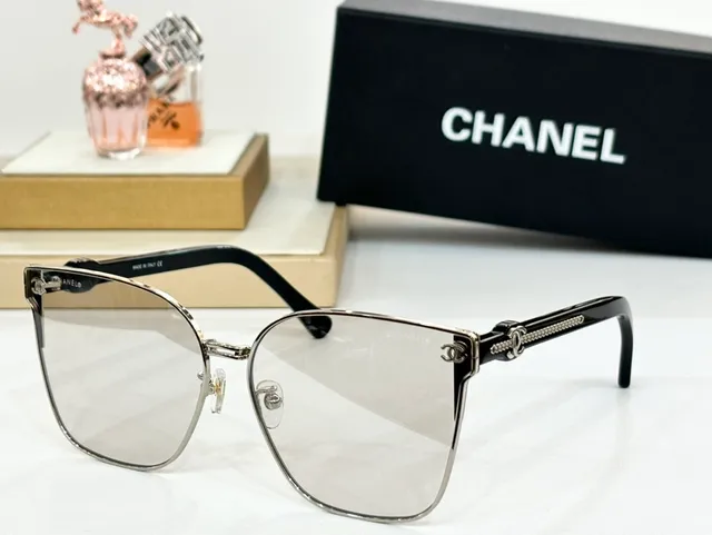 Chanel تفاصيل السلاسل الزرقاء والذهبية النظارات الشمسية 5
