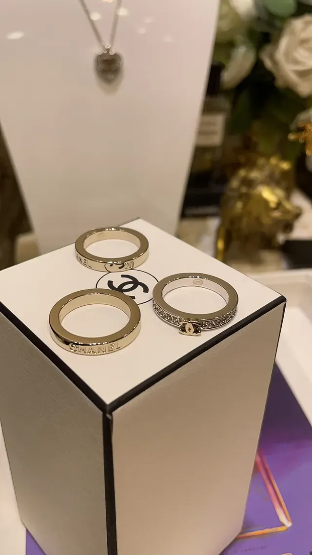 Chanel Coco Crush Silver Transparent Stacked Multi-Band Pavé Crystal Ring 3