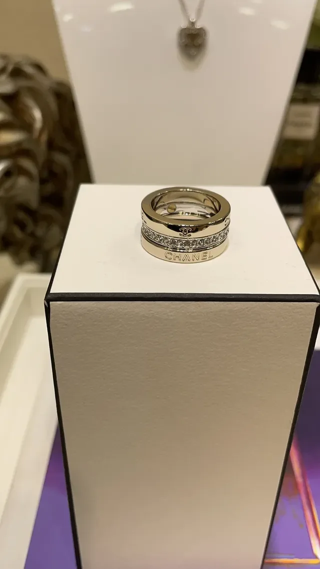 Chanel Coco Crush Silver Transparent Stacked Multi-Band Pavé Crystal Ring 7
