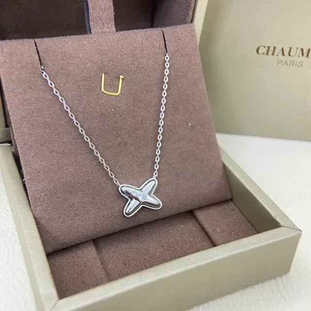 Chanel Collar Cruz Dorada Plata Pendiente Piedra Redonda Central 5