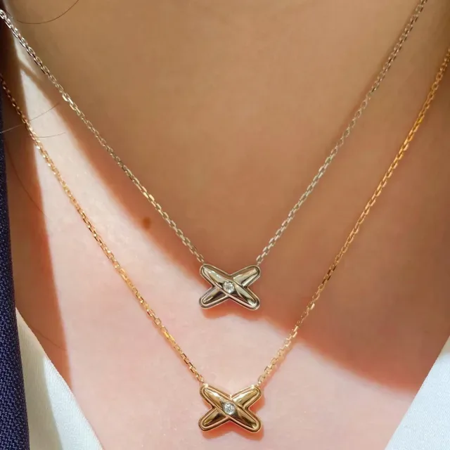 Chanel Collar Cruz Dorada Plata Pendiente Piedra Redonda Central 9