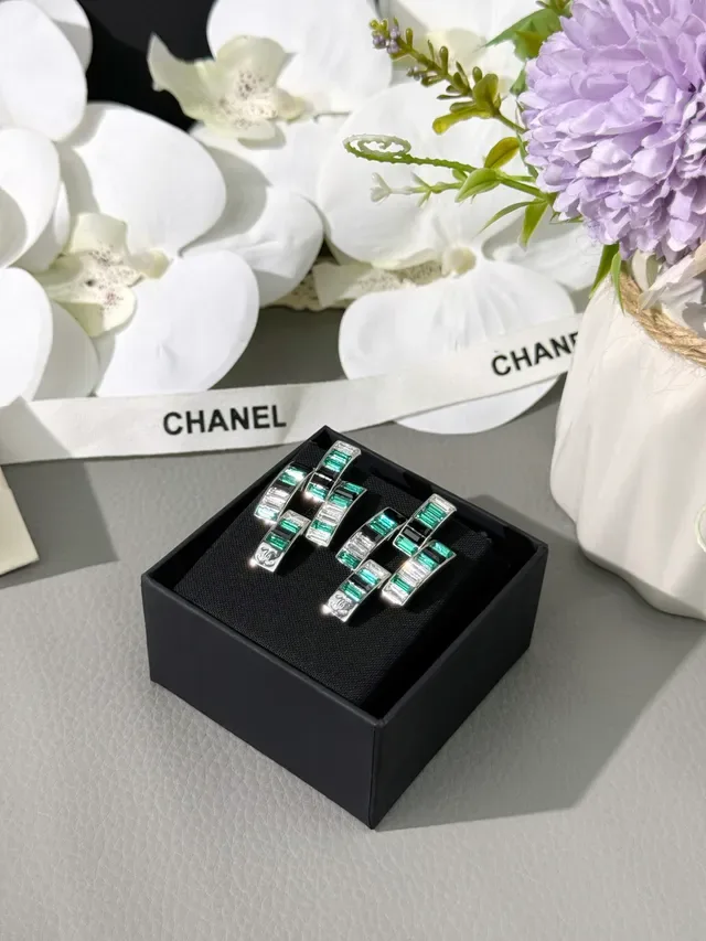 Chanel Green Silver Geometric Bar Baguette-Cut Stones Earrings 8