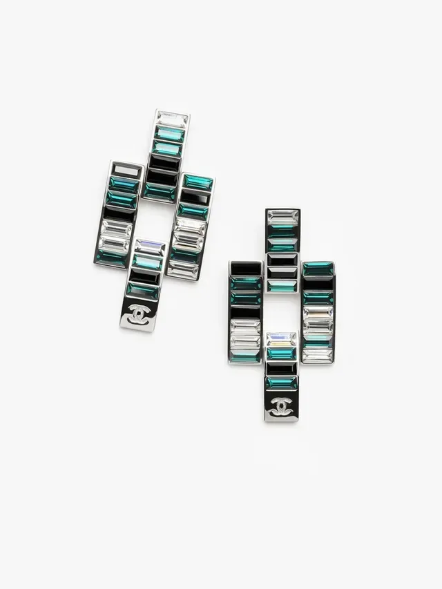 Chanel Green Silver Geometric Bar Baguette-Cut Stones Earrings 9