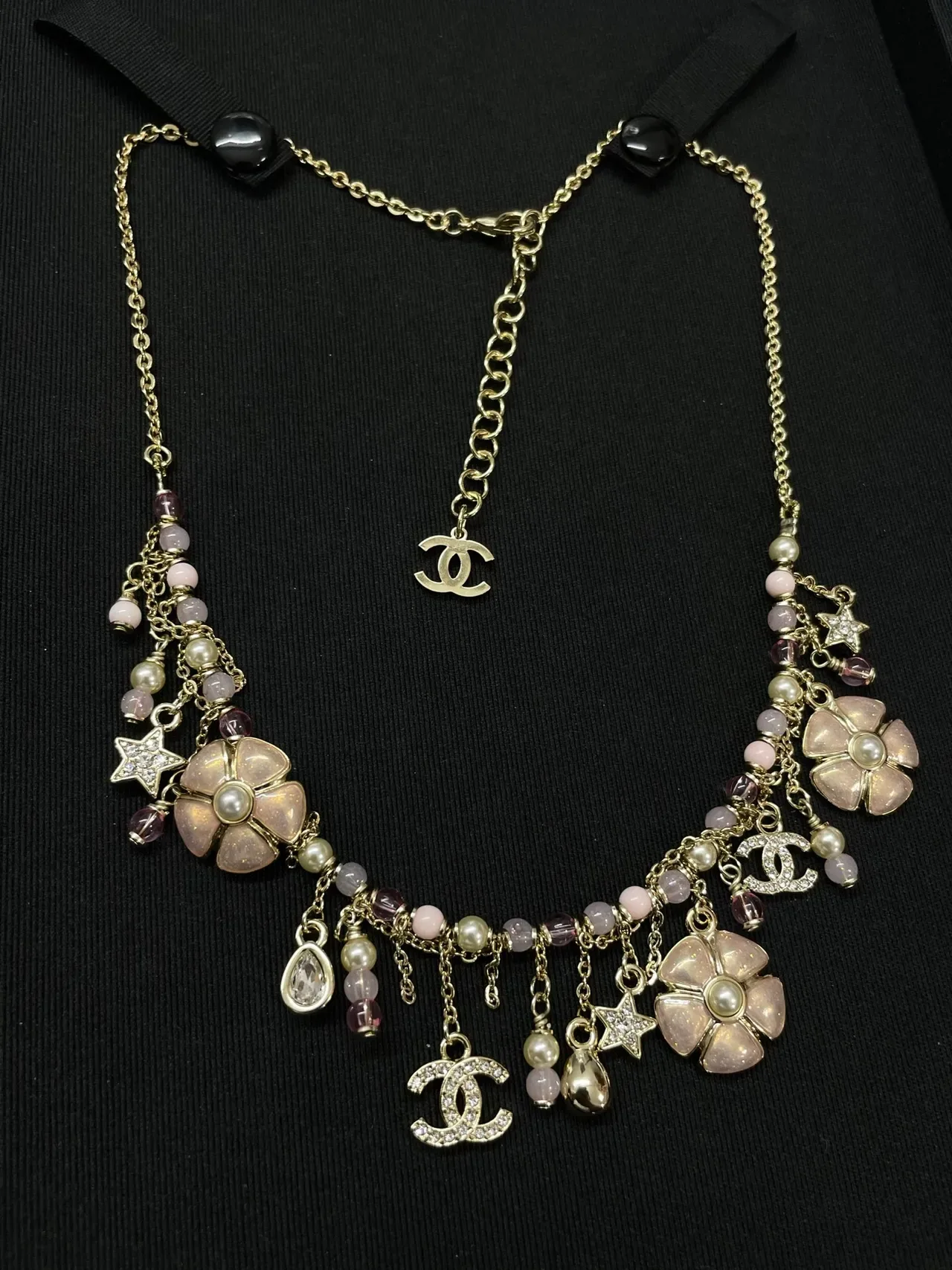 Chanel Multi-Charm Colar de pérolas florais 3