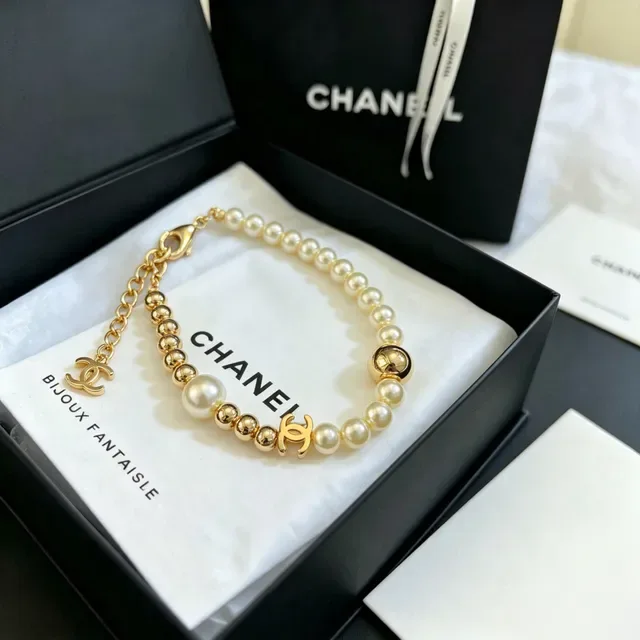 Chanel Pearl and Gold-Tone CC Charm Bracelet 4