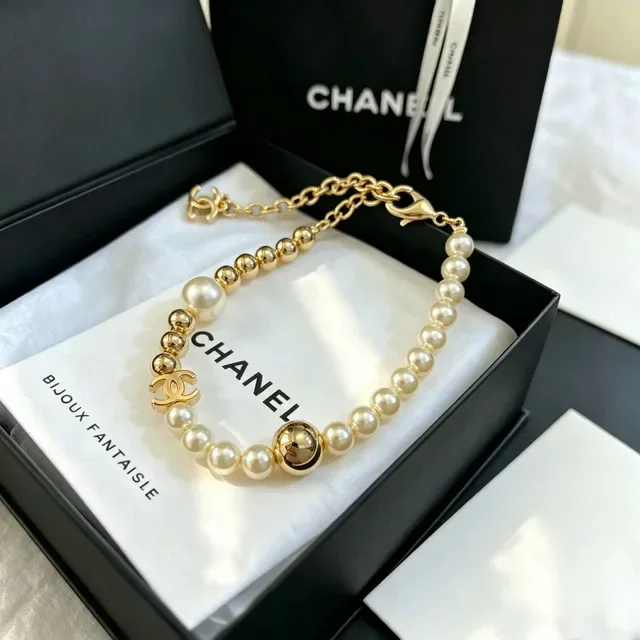 Chanel Pearl and Gold-Tone CC Charm Bracelet 8