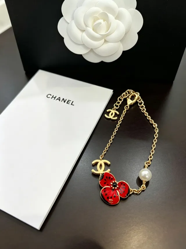Chanel Camélia Émaillée Rouge Charme CC Gold-Tone Perle Bracelet 8