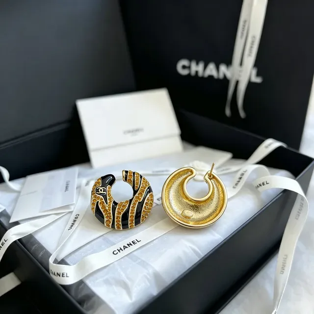Chanel Zebra-Stripe Crystal and Black Enamel Hoop Earrings 3
