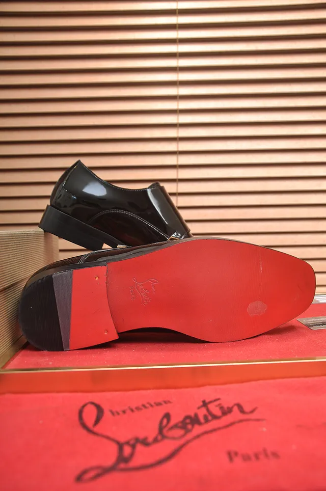 Christian Louboutin डबल मॉन्क स्ट्रैप चमकदार काला पेटेंट लेदर मॉन्क जूते 3