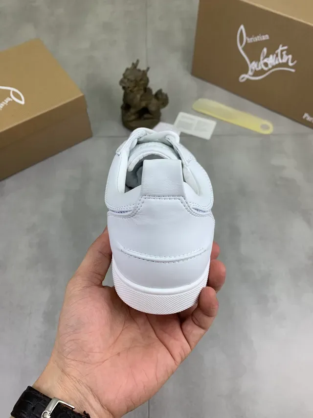 Christian Louboutin Zapatillas lifestyle blancas de malla y cuero low-top 3