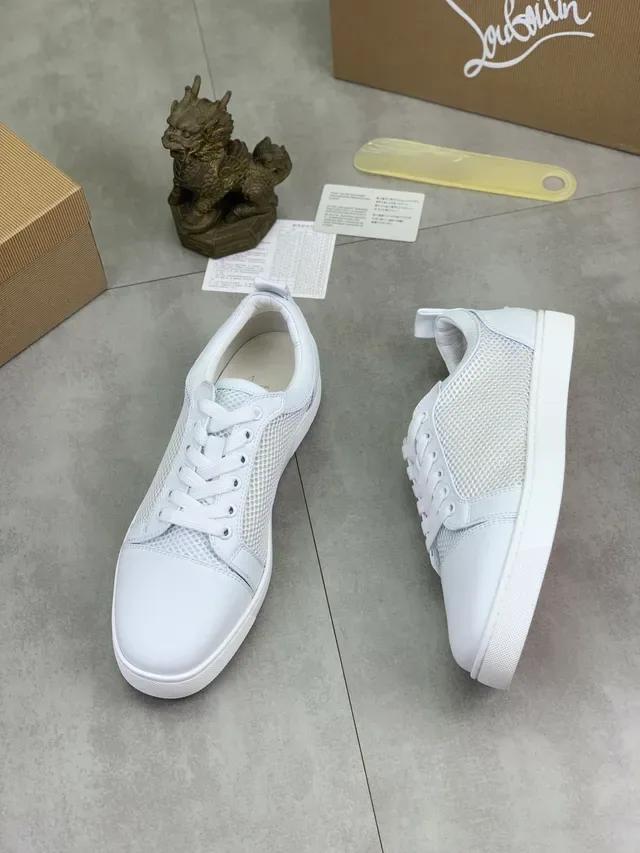 Christian Louboutin Zapatillas lifestyle blancas de malla y cuero low-top 5