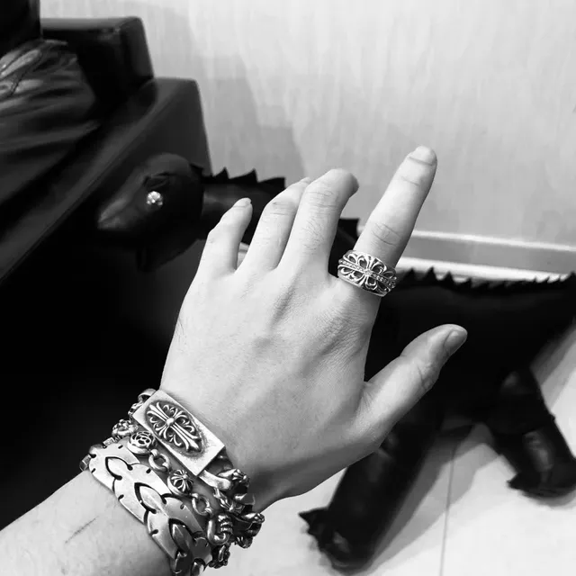 Chrome Hearts Cross Fleur Bracelet Argent Gravé 3