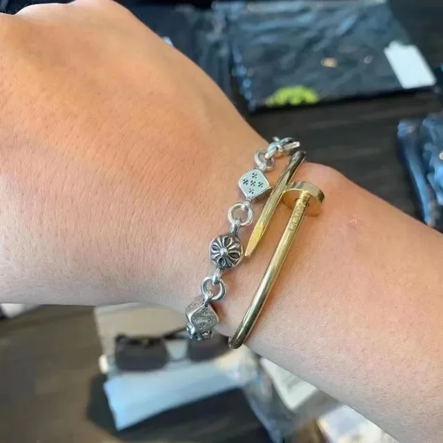 Chrome Hearts Pulsera Dados Plata Charms Motivos Florales Sunburst 3