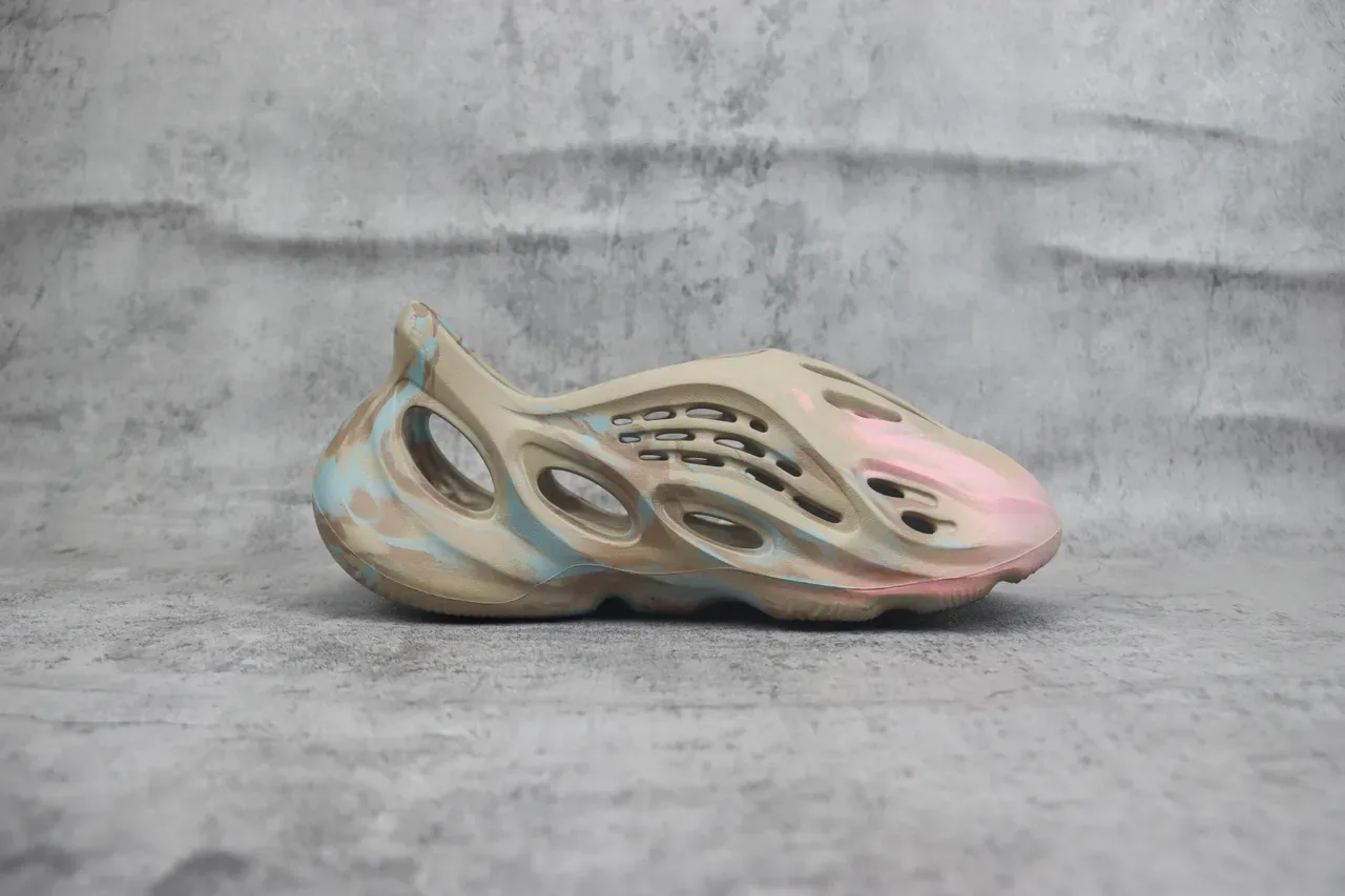 Crocs Classic Clog Beige Marbled Azul Rosa Espuma 7