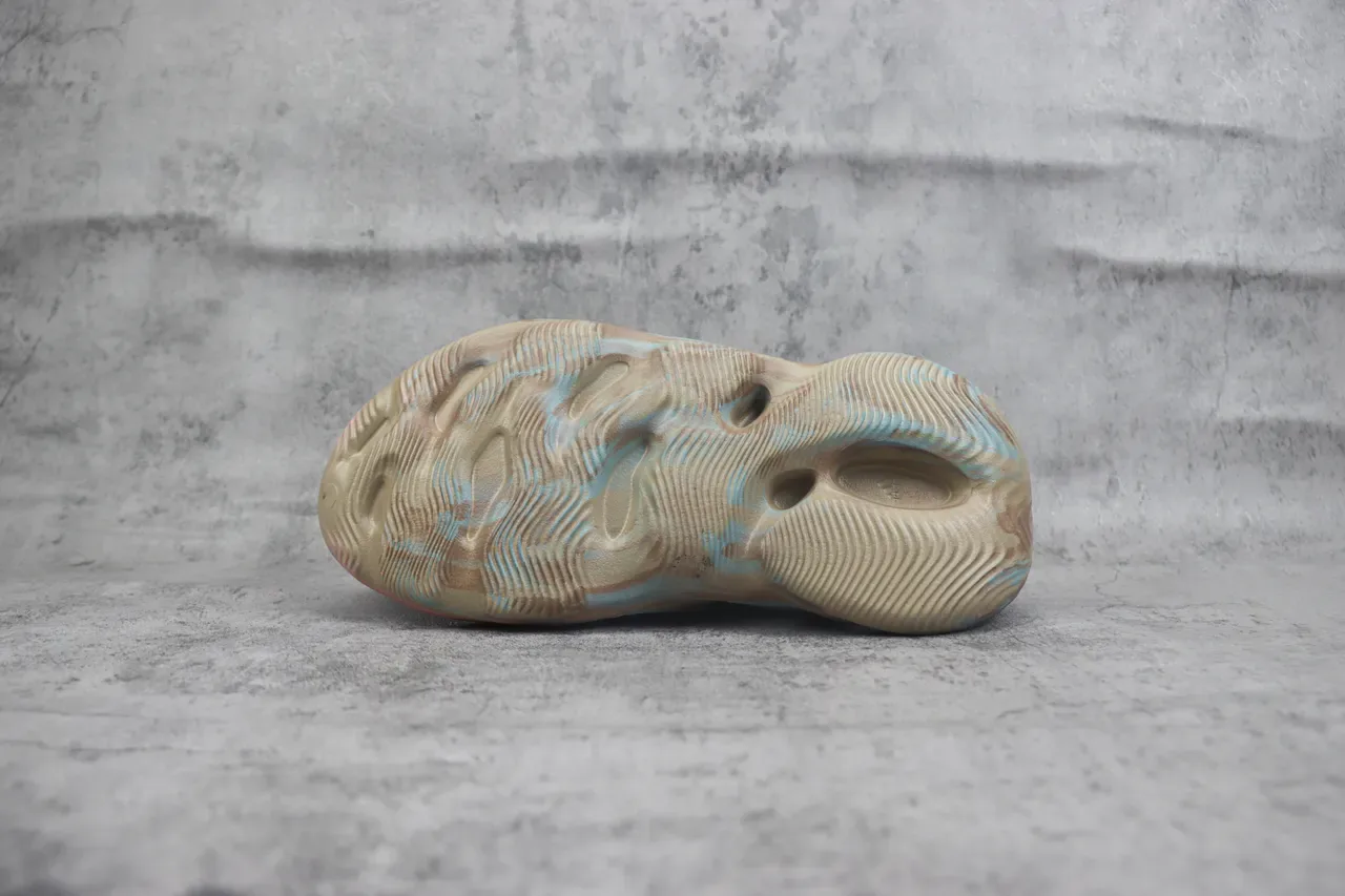 Crocs Classic Clog Beige Marbled Azul Rosa Espuma 8