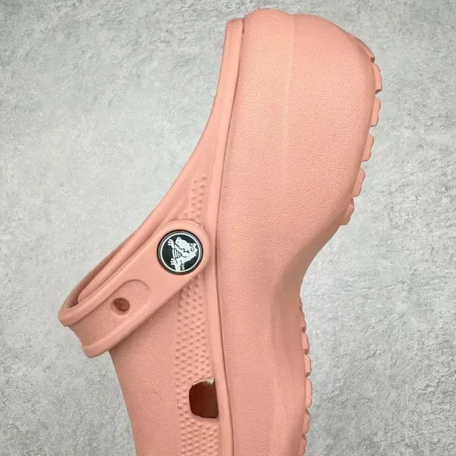 Crocs 经典平台洞洞鞋 尘粉色 4