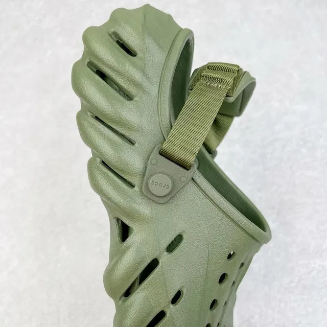 Crocs Echo Clog Verde Oliva Espuma Moldada Clog 5