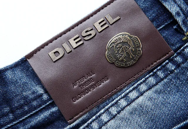 Diesel 中洗 破损 修身直筒 牛仔裤 5