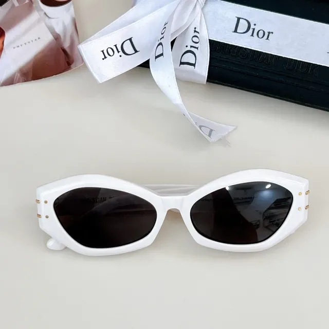 Dior Gafas de Sol Angulares Geométricas Brillantes Negro 8