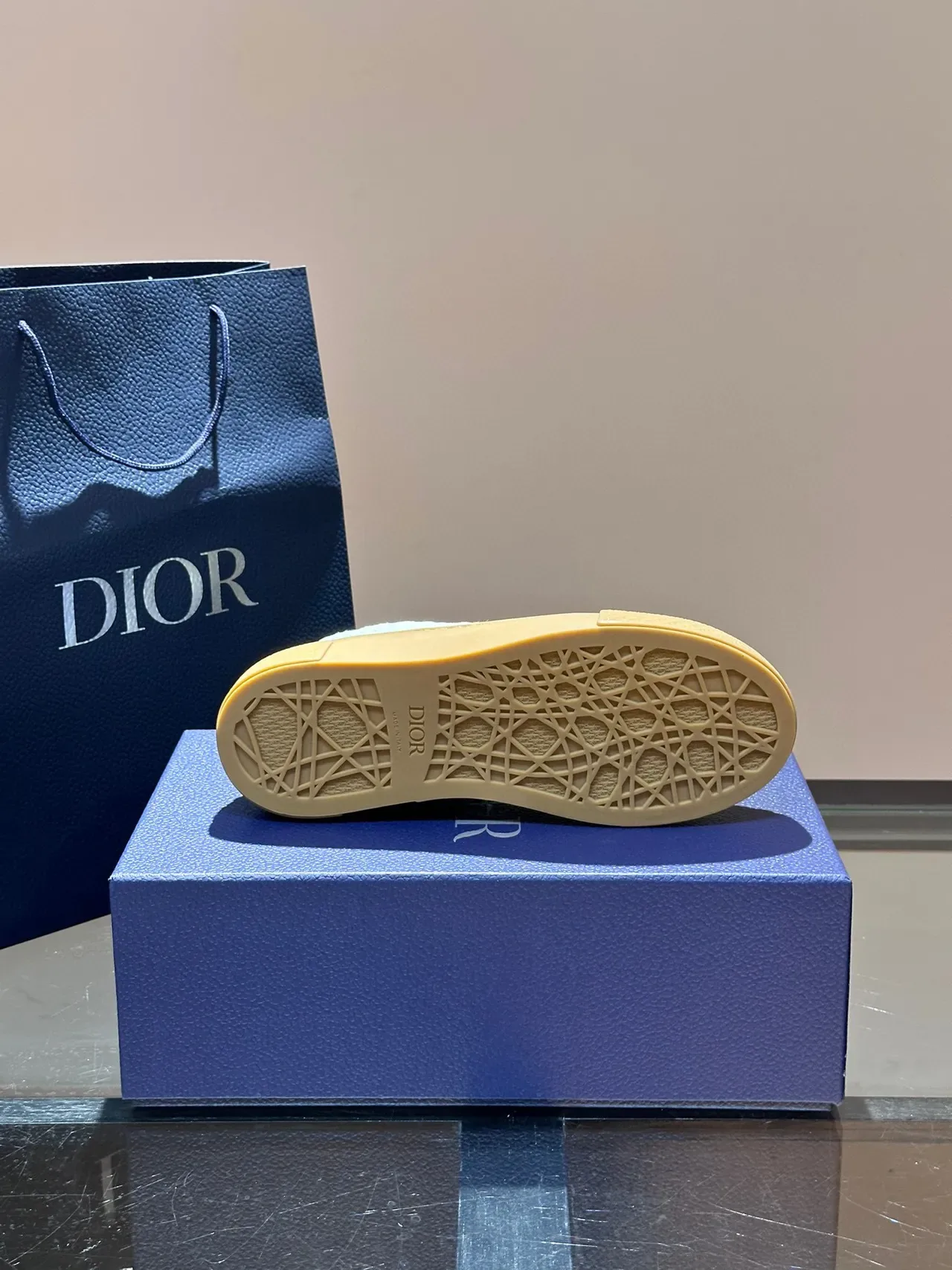 Dior B23 Monogramme embossé Aqua et Gum Lifestyle Sneakers 2