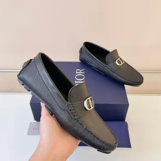 Dior 黑色金色 粒面皮革 D-扣 硬件 乐福鞋