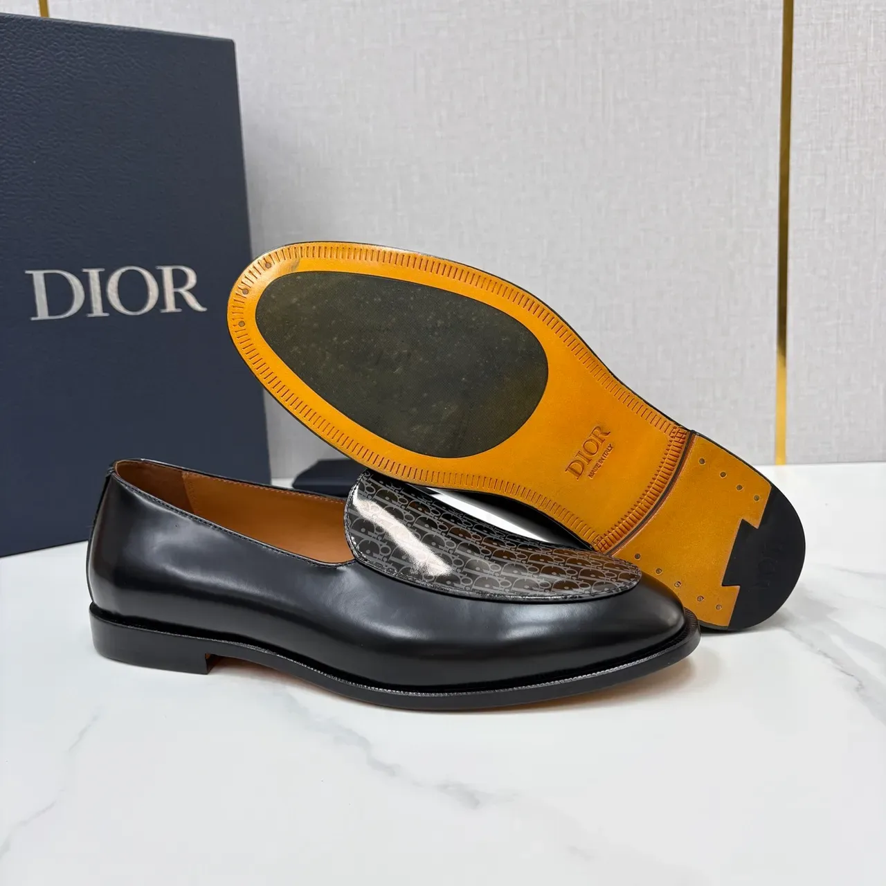Dior Loafer Noir Gris Brillant en Cuir Monogrammé 2