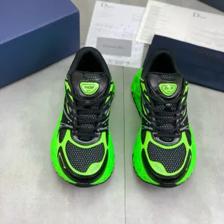 Dior Tênis Pretos Verdes Sola Esculpida Painéis De Acento Neón Chunky Sneakers