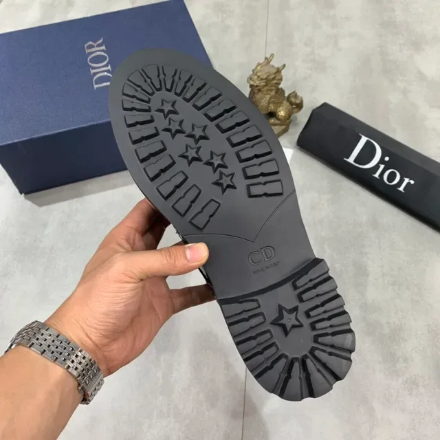 Dior Negro Wingtip Brogue de Cuero Patentado y Texturizado 3
