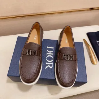Dior भूरे सफेद पेबल्ड लेदर CD-Buckle Strap Loafer