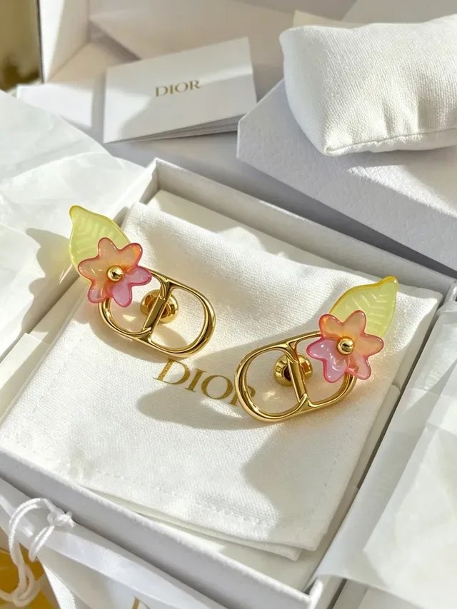 Dior Doré Rose CD Logo Cadre Résine Translucide Fleurs Boucles d'oreilles 7