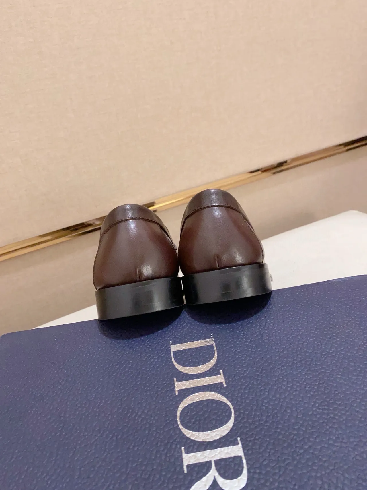 Dior Horsebit 1955 حذاء ليفر بني جلدي 3