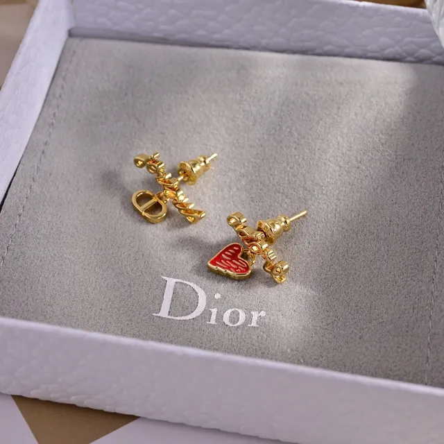 Dior Je t'aime অসমমিত সোনার টোন ইনামেল হার্ট ইয়াররিংস 2