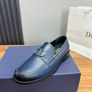 डायोर Navy Black पेबल्ड लेदर CD बकिल स्ट्रैप लूफर