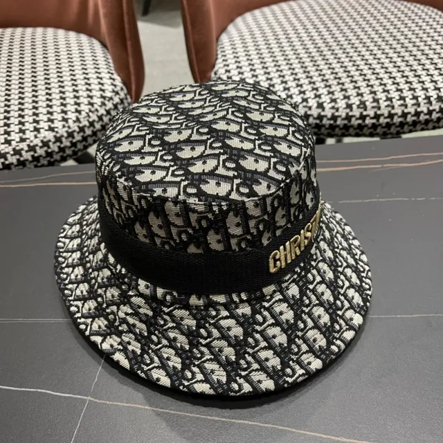 Dior Oblique Monogram Sombrero de cubo 8