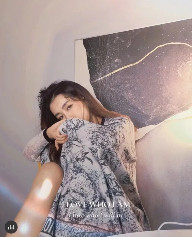 Dior Oblique Print ফ্রিঞ্জযুক্ত উলের শাল 12