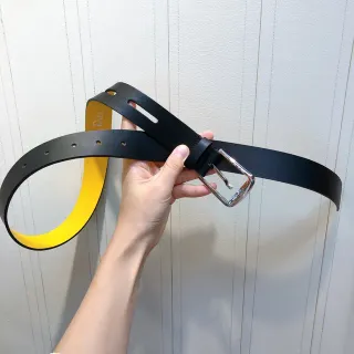 Ceinture Dior réversible en cuir noir et jaune