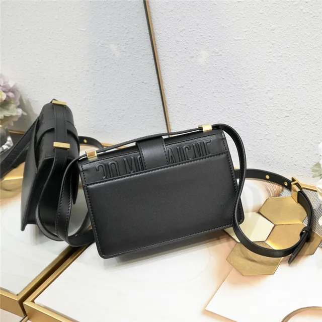 Dior سرج أسود ذهبي مهيكل مستطيل طي CD قفل دوران سرج حقيبة 17