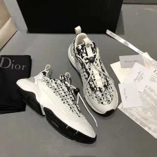 Dior सफेद काला मोनोग्राम मेश अपर स्कल्प्टेड चंकी सोल लाइफस्टाइल स्नीकर