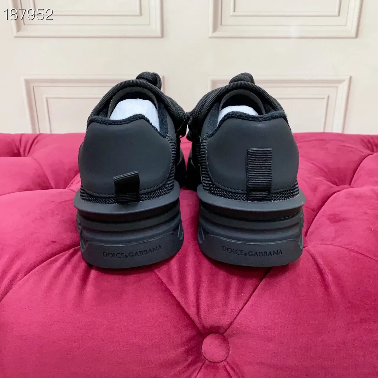 Dolce & Gabbana B23 黑色单色生活方式运动鞋 2