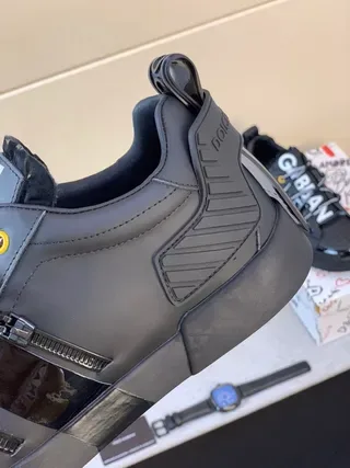 Dolce & Gabbana Sneakers à lacets logo, noirs, brillants, avec bride au orteil 7