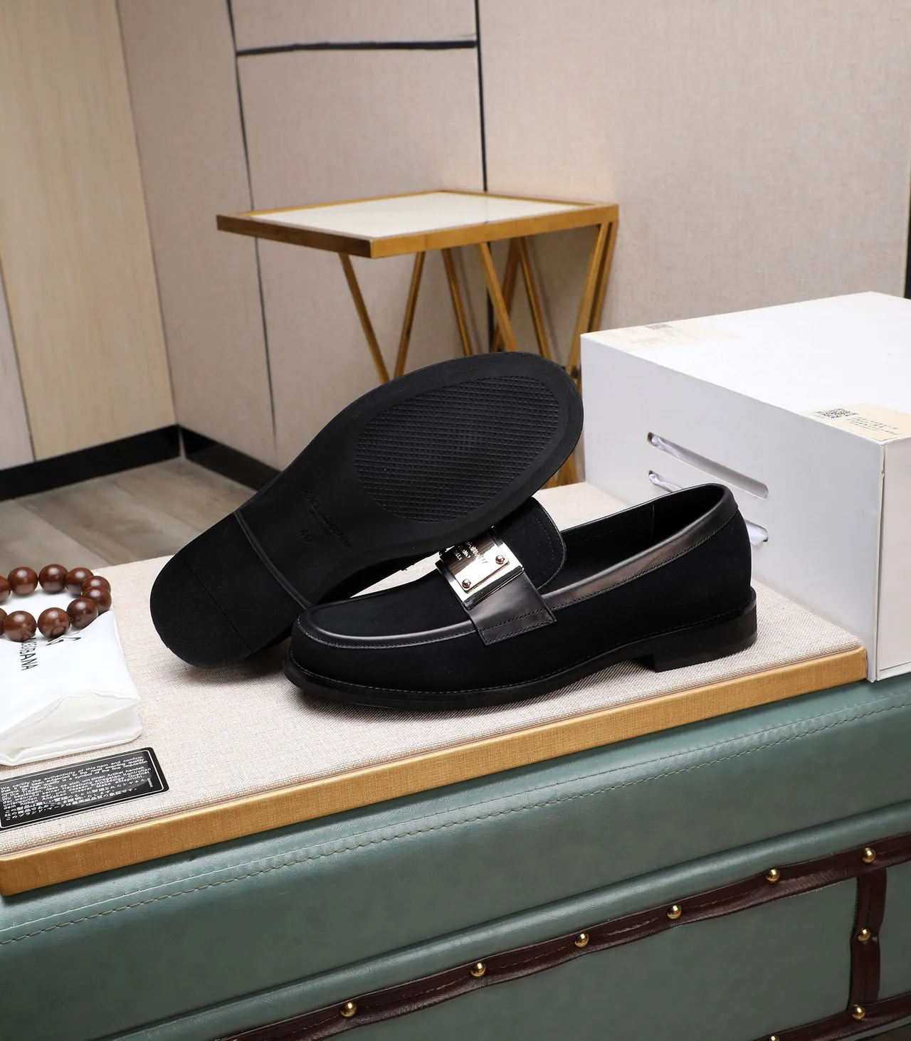 Dolce & Gabbana Portofino حذاء لوبفر أسود ذهبي جلد أنيلين طبقة علوية لوح معدني 4