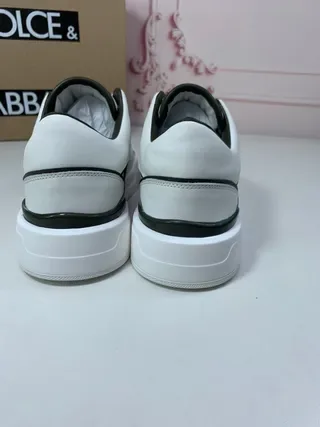 Dolce & Gabbana Portofino Zapatillas Lifestyle Blanco Negro con Parte Superior de Cuero Imitado y Piping de Contraste 5