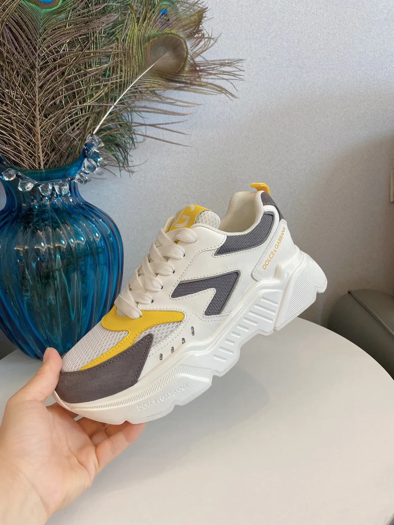 Dolce & Gabbana Portofino sneakers chunky semelle blanche jaune blocage couleur asymétrique 6