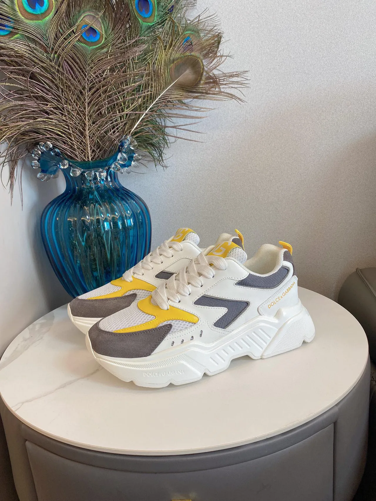 Dolce & Gabbana Portofino sneakers chunky semelle blanche jaune blocage couleur asymétrique 8