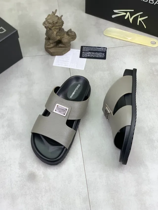 Dolce & Gabbana Sandales à Double Bride en Cuir Granulé Gris 5