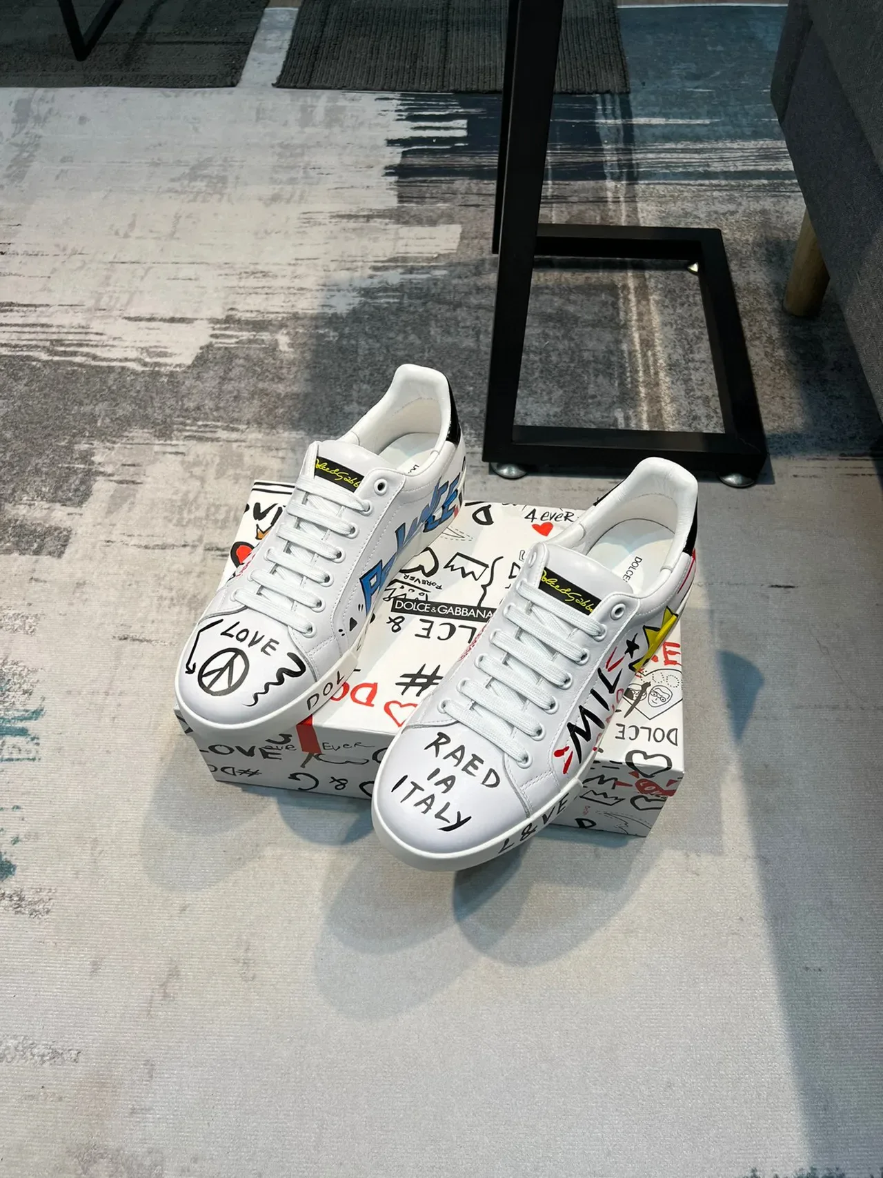 Dolce & Gabbana NS1 Graffiti Sneakers Lifestyle en Cuir Blanc 5