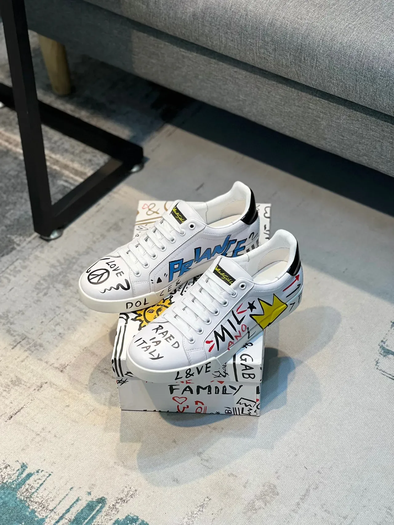 Dolce & Gabbana NS1 Graffiti Sneakers Lifestyle en Cuir Blanc 7