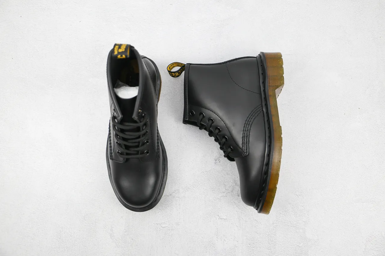 Dr. Martens 1460 Bota Negra Cuero Suave Martin 8