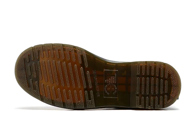 Dr. Martens 1460 मोनोग्राम प्रिंट भूरे और काले मार्टिन बूट्स 5